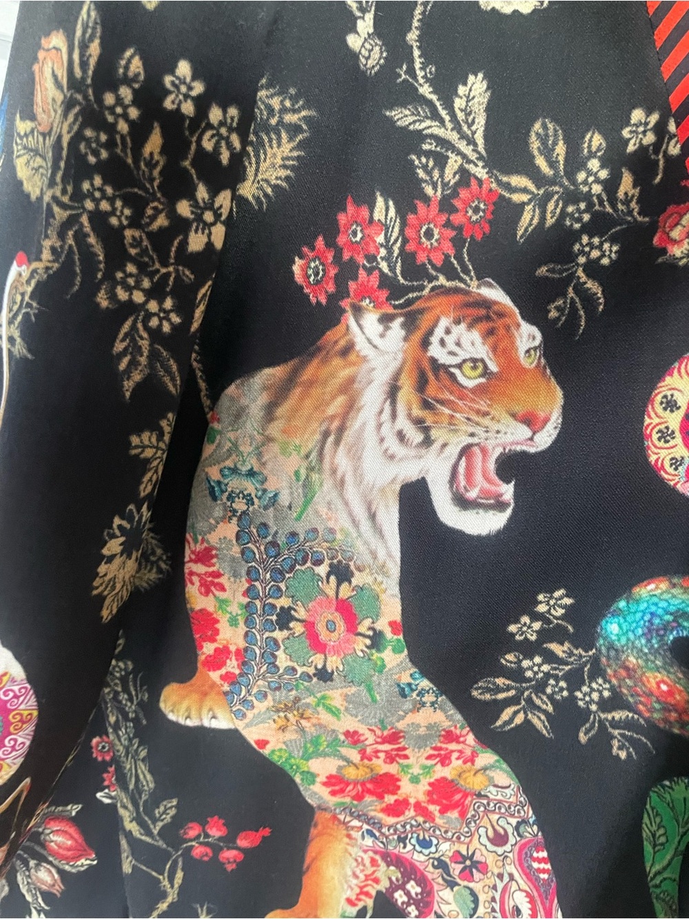 Etro Tiger & Floral Silk Smoking Jacket - Picture 7 of 15